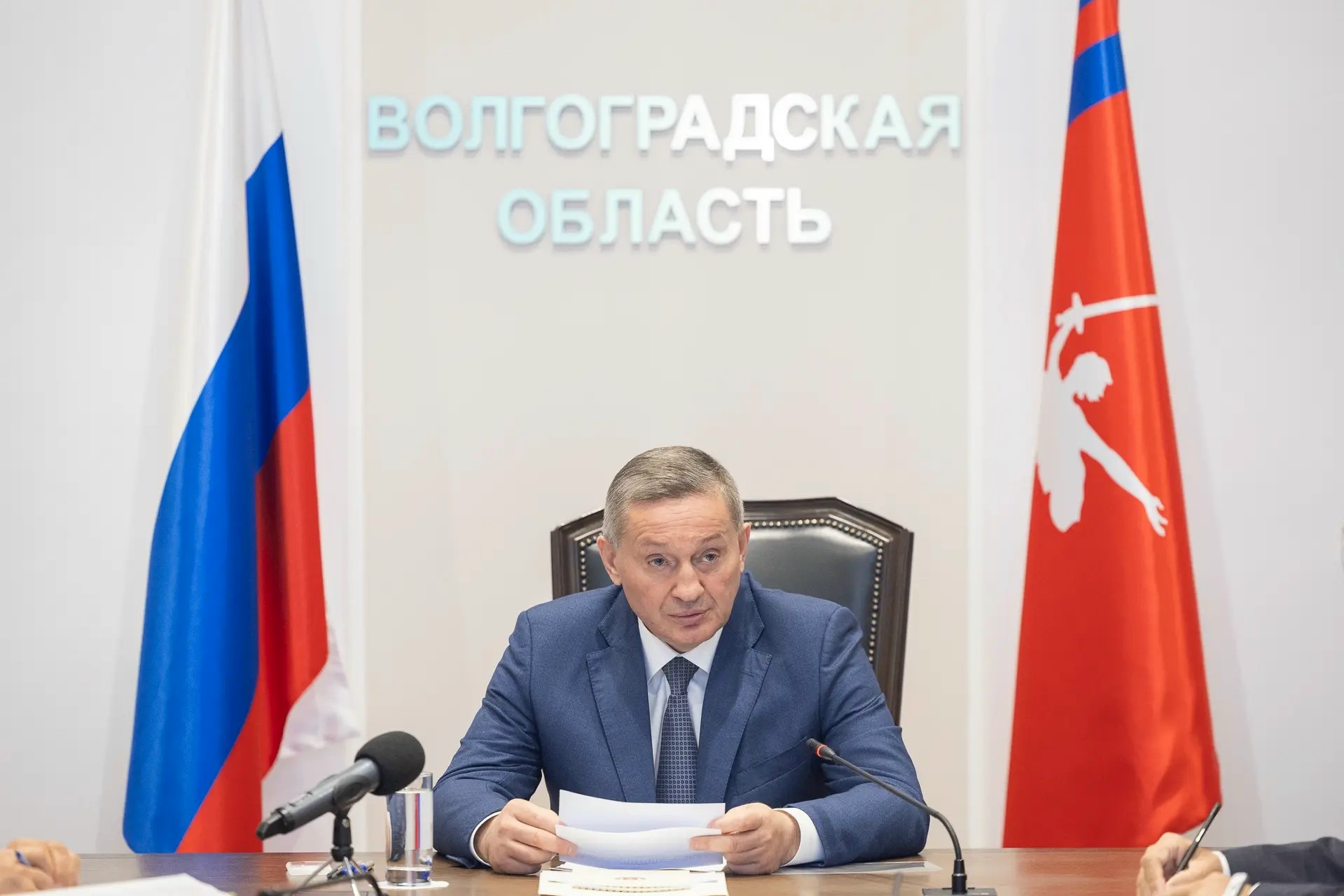 Волгоградский губернатор актуализировал задачи по подготовке к новому учебному году