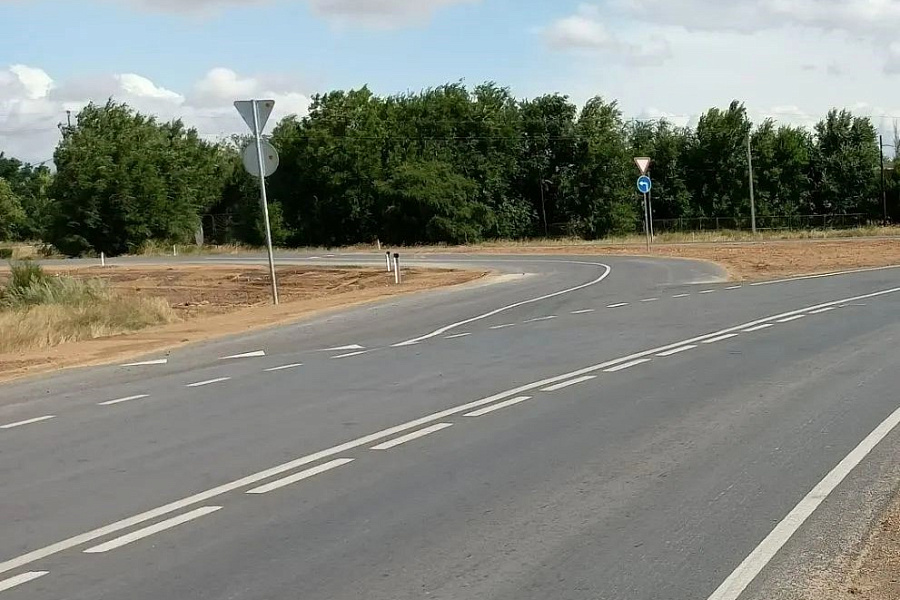 Подъездную дорогу к элеватору отремонтировали под Волгоградом