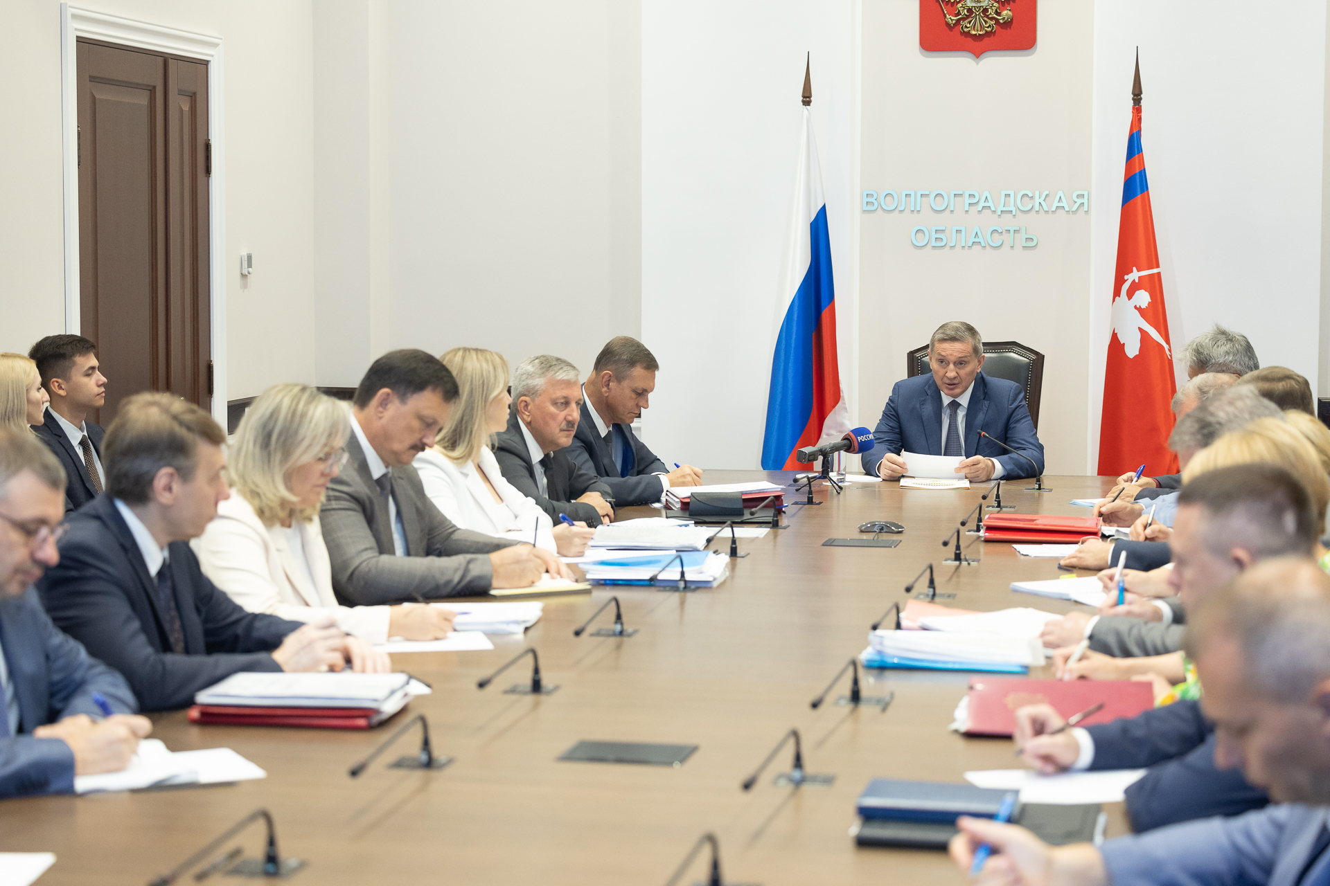 Губернатор обсудил проекты развития Волгоградской области на 2026 год