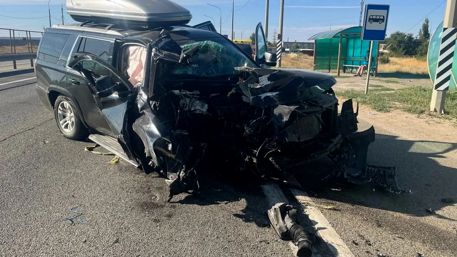 Пожилого автомобилиста и 9-летнего мальчика госпитализировали с места ДТП под Волгоградом