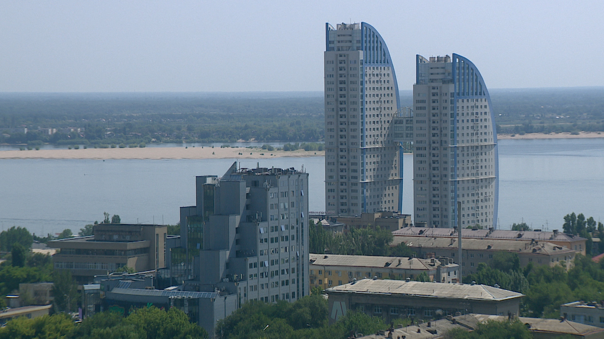Волгоград вошел в топ-5 мегаполисов по доле ЖК у воды