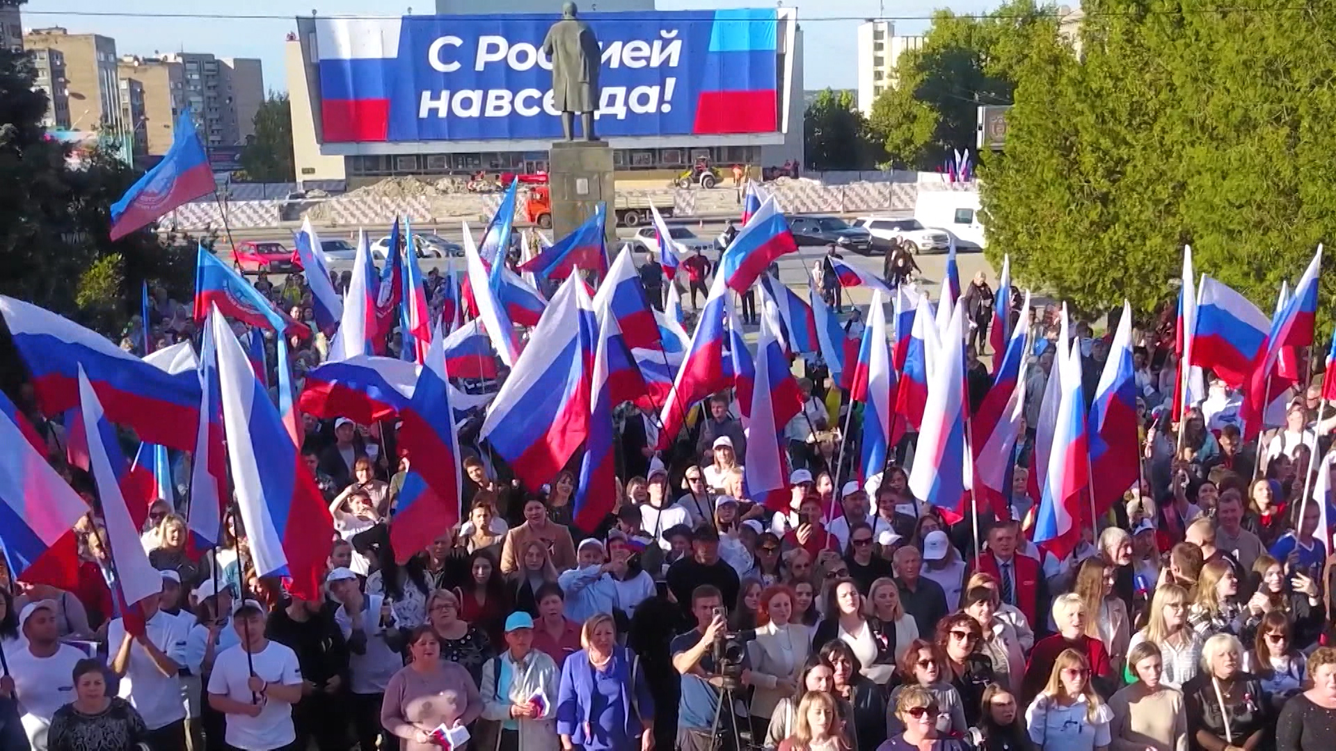Волгоградцы присоединяются к празднованию годовщины возвращения Донбасса и Новороссии
