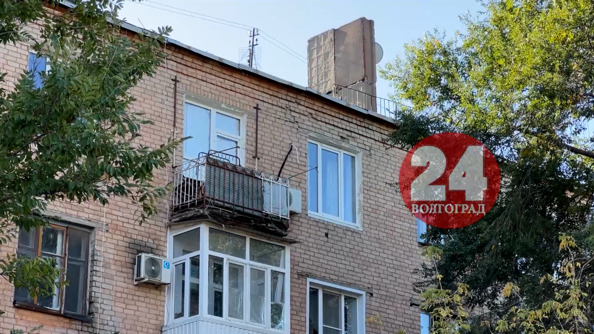 Появились кадры с места атаки БПЛА на юге Волгограда