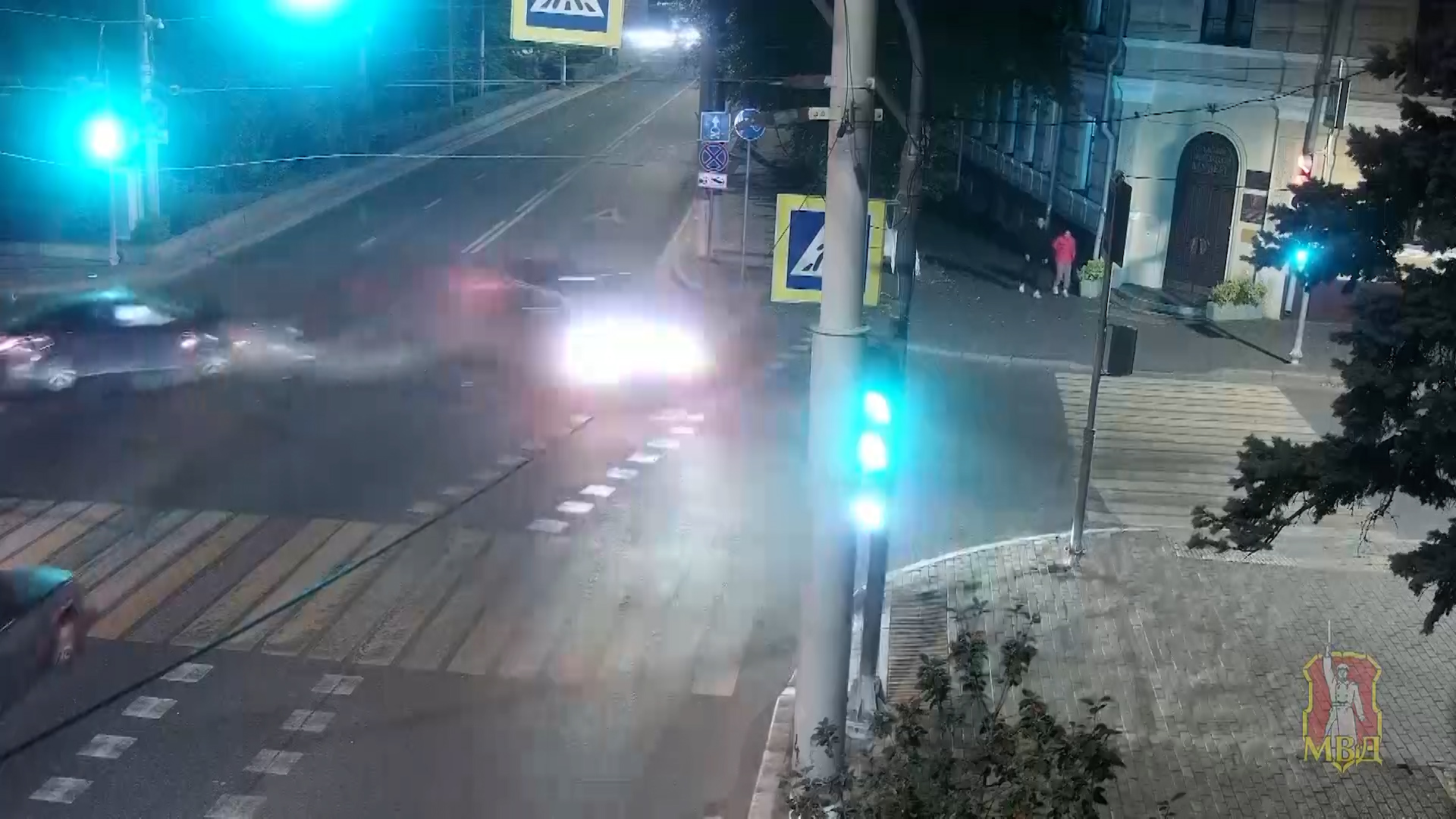 Появилось видео с моментом серьезного ДТП в центре Волгограда
