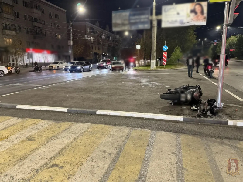 Мотоциклист погиб в ДТП в центре Волгограда