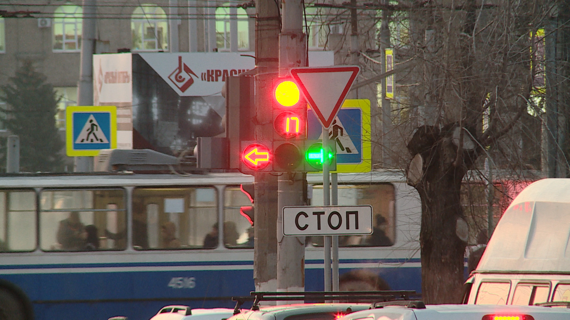 Пробки в 8 баллов сковали Волгоград вечером 27 октября