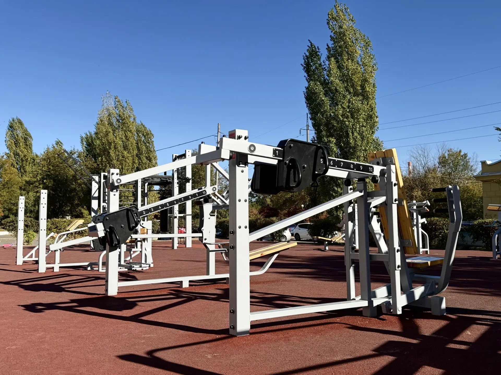 Современные спортплощадки появляются в парках Волгограда