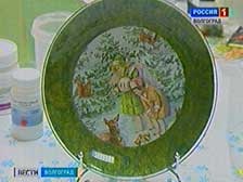 Мастер-класс: рождественская тарелка в технике декупаж