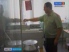Работники службы наркоконтроля отмечают профессиональный праздник