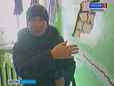 Жильцы общежития в Краснооктябрьском районе жалуются на аварийность здания
