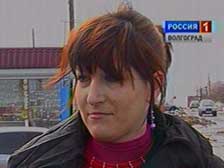 Волгоградка с ребенком вынуждена жить в торговом киоске