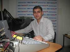 Ведущий радиостанции «Вести FM - Волгоград» Руслан Тукаев: артист у микрофона