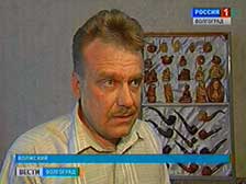 Волжский умелец делится секретами изготовления нэцке